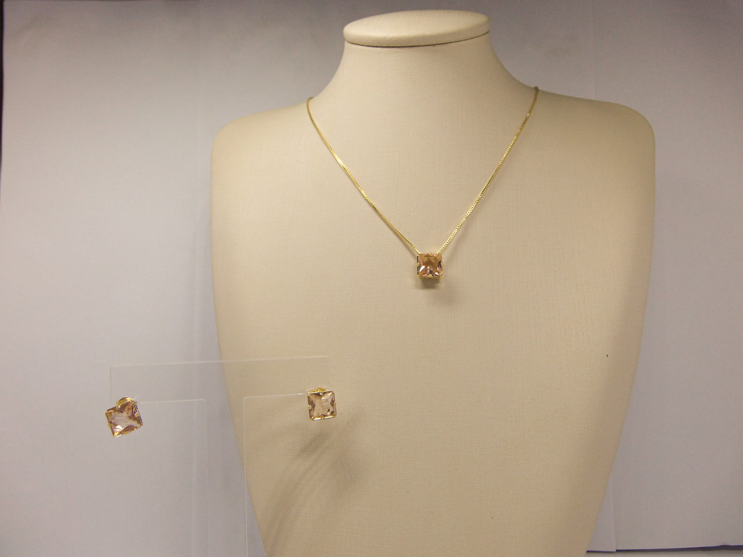 CONJUNTO PÊSSEGO